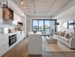 608 - 383 SORAUREN AVENUE  Toronto, ON M6R 0A4