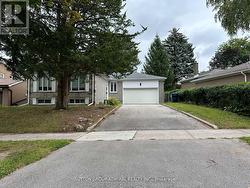 MAIN FLOOR - 7 RESOLUTION CRESCENT Toronto, ON M2H 1N3