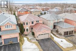 7 MEYER AVENUE  Barrie, ON L4M 6X2