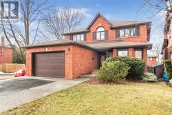 39 GUILDWOOD Drive  Hamilton, ON L9C 6S3