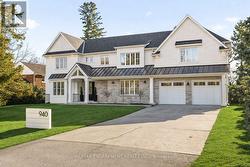 940 GORTON AVENUE  Burlington, ON L7T 1S5