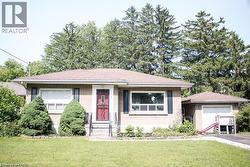 4 DUNBLANE Avenue Unit# UPPER  St. Catharines, ON L2M 3Z5