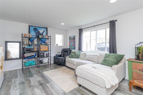 2877 Cecelia St, Chemainus, BC 