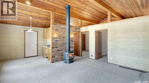 102 Lakeshore Drive, Echo Bay, SK - Indoor