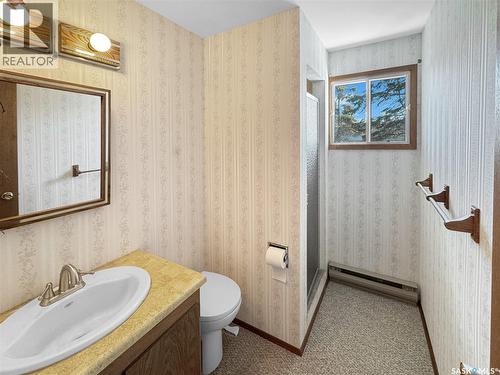 102 Lakeshore Drive, Echo Bay, SK - Indoor Photo Showing Bathroom