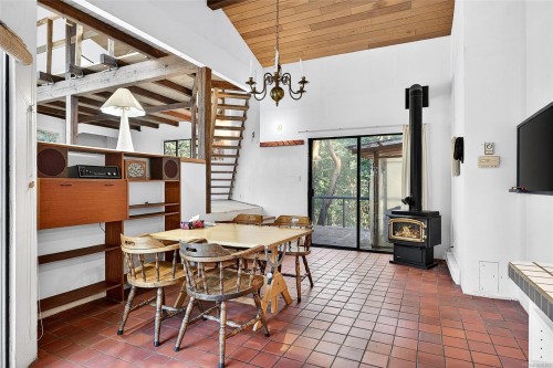 160 Sky Valley Rd, Salt Spring, BC 