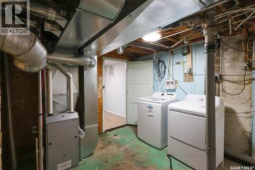 1012 4Th Street E, Prince Albert, SK - Indoor Photo Showing Laundry Room
