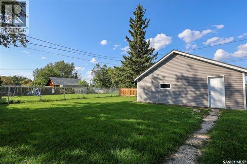 1012 4Th Street E, Prince Albert, SK - Outdoor