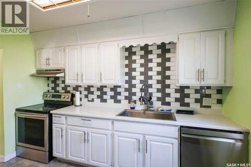 1012 4Th Street E, Prince Albert, SK - Indoor Photo Showing Kitchen