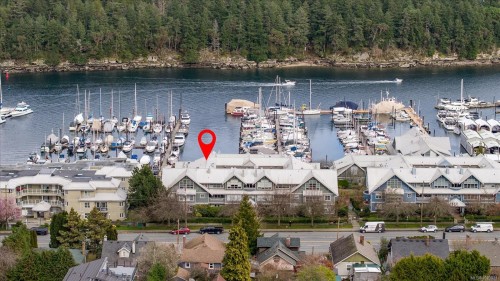 703-540 Stewart Ave  Nanaimo, BC V9S 5T5