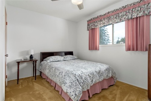 353 Aitken St, Comox, BC 