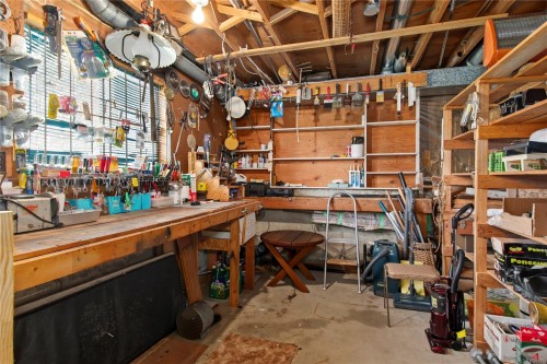 353 Aitken St, Comox, BC 
