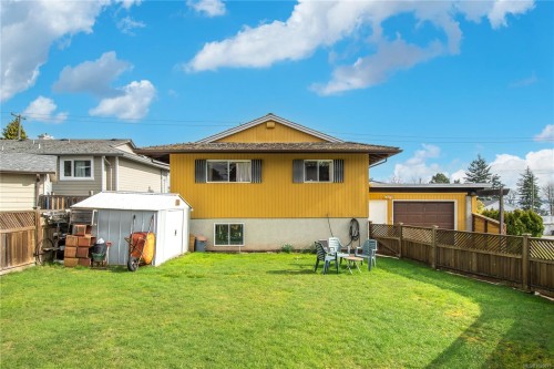 353 Aitken St, Comox, BC 