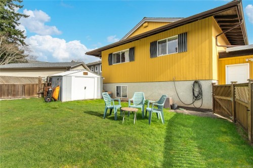 353 Aitken St, Comox, BC 