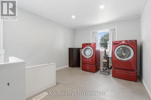 Laundry room - 60 Main Street E, Mapleton, ON - Indoor Photo Showing Laundry Room