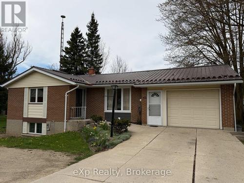 60 Main Street E, Mapleton, ON - Outdoor