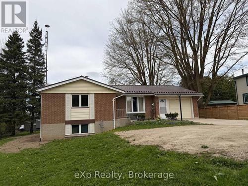 60 Main Street E, Mapleton, ON - Outdoor