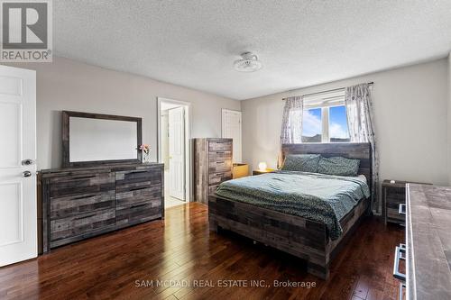 4728 Antelope Crescent, Mississauga, ON - Indoor Photo Showing Bedroom