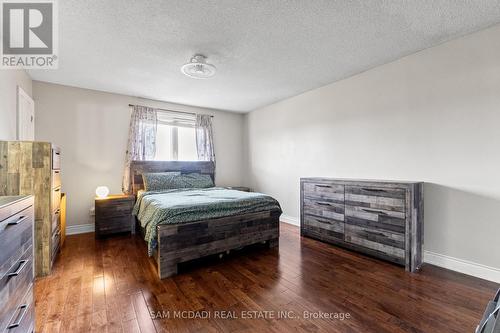 4728 Antelope Crescent, Mississauga, ON - Indoor Photo Showing Bedroom
