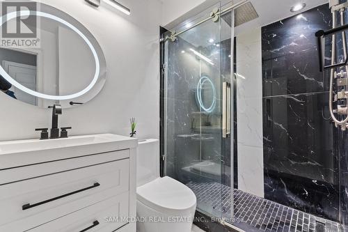 4728 Antelope Crescent, Mississauga, ON - Indoor Photo Showing Bathroom