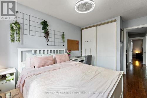 4728 Antelope Crescent, Mississauga, ON - Indoor Photo Showing Bedroom