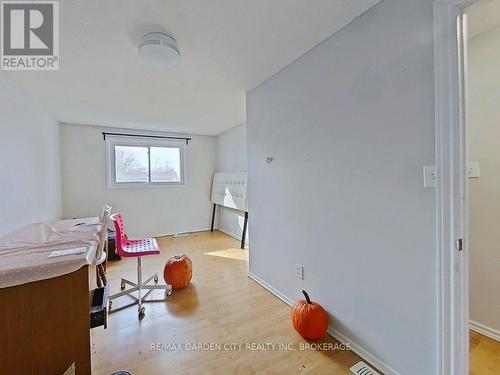 105 Tupper Drive, Thorold (Confederation Heights), ON - Indoor Photo Showing Other Room