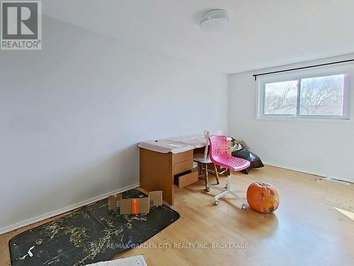 105 Tupper Drive, Thorold (Confederation Heights), ON - Indoor Photo Showing Office