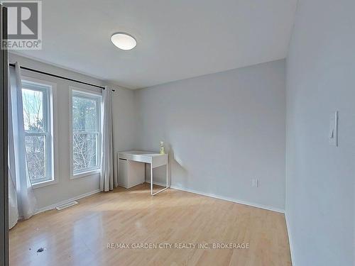 105 Tupper Drive, Thorold (Confederation Heights), ON - Indoor Photo Showing Other Room
