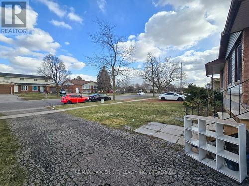105 Tupper Drive, Thorold (Confederation Heights), ON - Outdoor