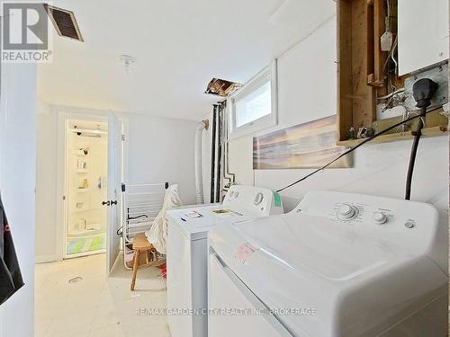 105 Tupper Drive, Thorold (Confederation Heights), ON - Indoor Photo Showing Laundry Room