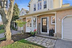 5255 LAKESHORE Road Unit# 38  Burlington, ON L7L 5X8