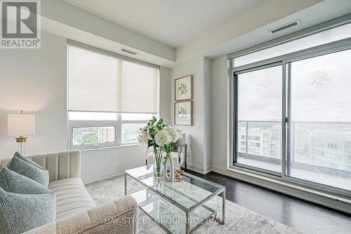 1606 - 398 Highway 7 E, Richmond Hill, ON - Indoor Photo Showing Living Room