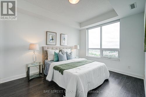 1606 - 398 Highway 7 E, Richmond Hill, ON - Indoor Photo Showing Bedroom