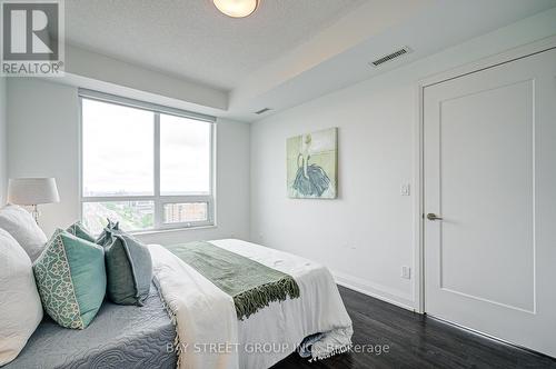 1606 - 398 Highway 7 E, Richmond Hill, ON - Indoor Photo Showing Bedroom