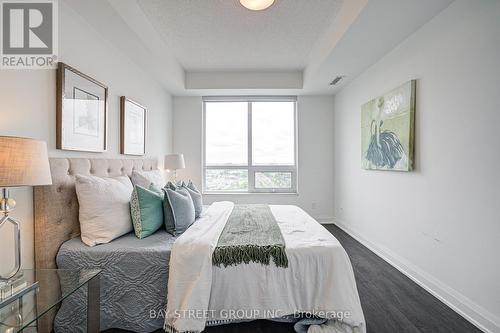 1606 - 398 Highway 7 E, Richmond Hill, ON - Indoor Photo Showing Bedroom