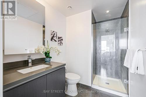 1606 - 398 Highway 7 E, Richmond Hill, ON - Indoor Photo Showing Bathroom