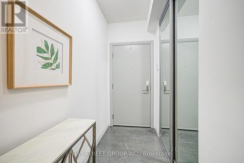 1606 - 398 Highway 7 E, Richmond Hill, ON - Indoor Photo Showing Other Room