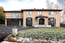 50 Rue Hawthorne  Kirkland, QC H9H 3G3