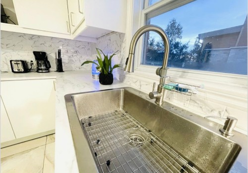Cuisine - 3-5742 Av. Auteuil, Brossard, QC - Indoor Photo Showing Kitchen