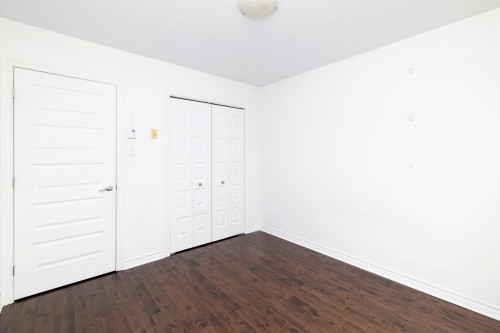 Bedroom - 302-5565 Av. Albanie, Brossard, QC - Indoor Photo Showing Other Room