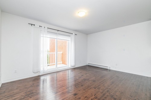 Living Room - 302-5565 Av. Albanie, Brossard, QC - Indoor Photo Showing Other Room