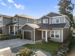 2017 Stone Hearth Lane  Sooke, BC V9Z 1L3