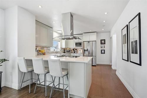 595 Churchill Dr, Winnipeg, MB 