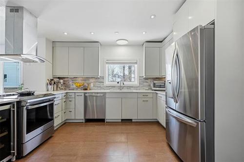 595 Churchill Dr, Winnipeg, MB 