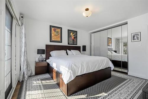 595 Churchill Dr, Winnipeg, MB 