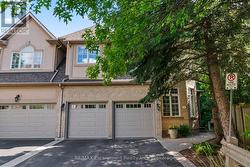 16 - 2303 HILL RIDGE COURT  Oakville (Wt West Oak Trails), ON L6M 3N3