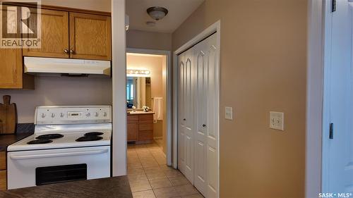 4026 Buckingham Drive E, Regina, SK - Indoor Photo Showing Kitchen
