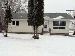 801 Prospect AVENUE Oxbow, SK S0C 2B0