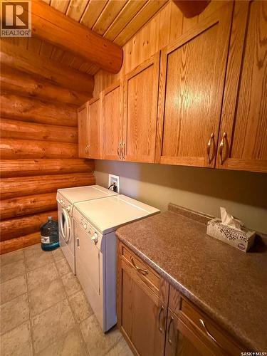 1512 Birch Drive, Turtle Lake, SK - Indoor Photo Showing Laundry Room