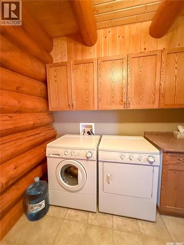 1512 Birch Drive, Turtle Lake, SK - Indoor Photo Showing Laundry Room